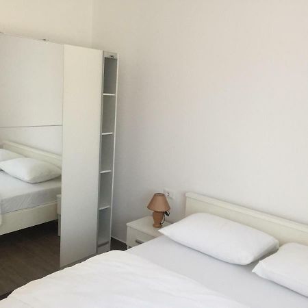 Bakovic Apartment Funtana Exterior photo